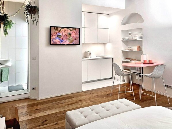 Room - A little village in the heart of the island (Milan)