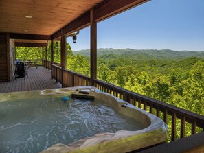 Outdoor spa tub - Panoramic Mountain Views - Hot Tub - Firepit - Fireplace - Game Room (Bryson City)