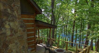 Grace Lodge – Mountain Cabin with Hot Tub & Stunning Views
