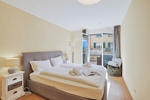 Family Apartment, Multiple Bedrooms, 2 Bathrooms (Borgo Corallo Ascona) - Borgo Corallo Ascona (Ascona)