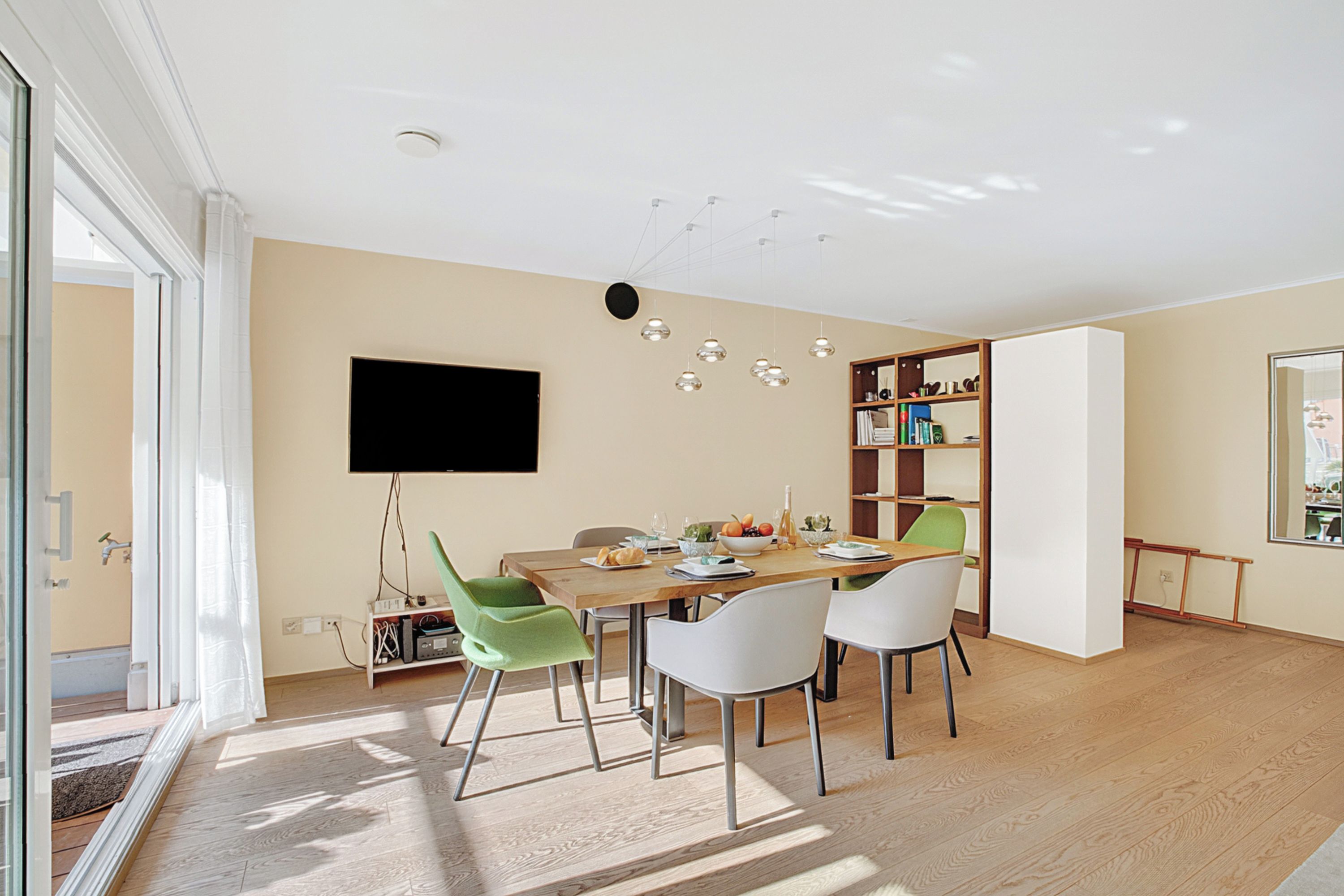 Family Apartment, 2 Bedrooms, 2 Bathrooms (Borgo Corallo Lake-View Terrace in) | Dining