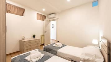 Standard Apartment, Multiple Bedrooms (Da Lino) | 2 bedrooms, iron/ironing board, WiFi, bed sheets