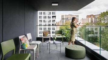 Apartamento, 1 cama Queen e sofá-cama, sacada | Área da propriedade