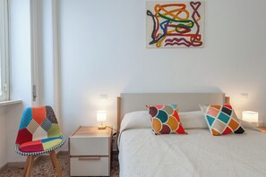 1 bedroom, iron/ironing board, free WiFi, bed sheets - Bright & Stylish Flat near Villa Pamphili (Roma)