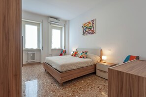 1 bedroom, iron/ironing board, free WiFi, bed sheets - Bright & Stylish Flat near Villa Pamphili (Roma)