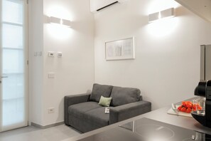 Interior - VOLTA COLLECTION BY HALLDIS (Como)