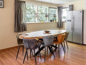 House | Dining - House in the Woods in Drenthe (Een)