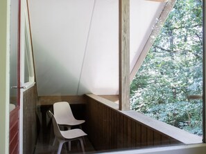 Balcony - House in the Woods in Drenthe (Een)