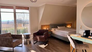 In-room safe, free WiFi