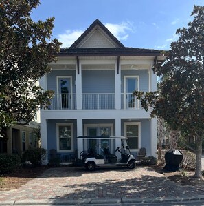 Exterior - Spacious Pet Friendly 4-bedroom gated community in Destin, Fl with a golf cart (Destin)
