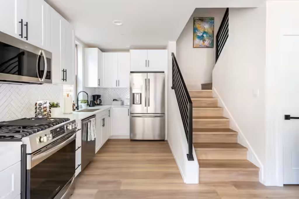 Fridge, ice maker
