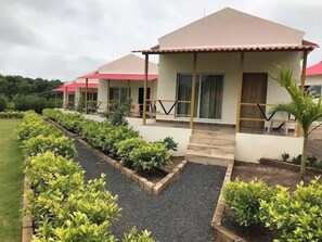 Front of property - Vanray Farm And Resort (Talala)