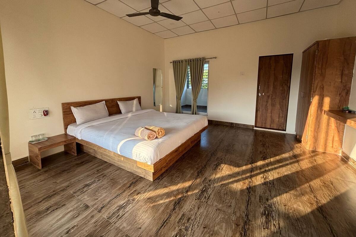 Stuga Deluxe - 1 sovrum - utsikt mot trädgården | Rumsbekvämlighet