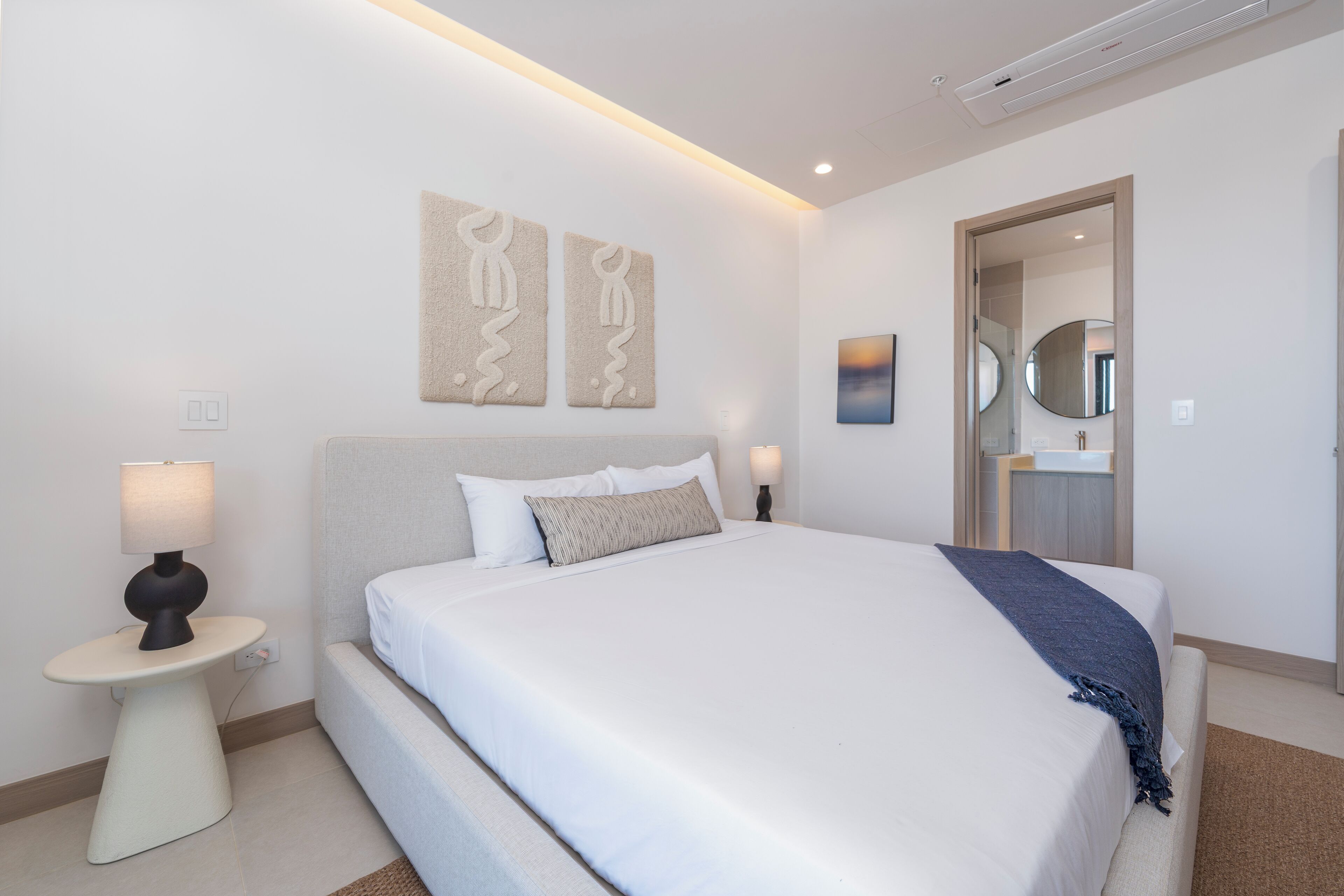 Apartamento, 2 quartos (Brisa Mar 562) | Individualmente decorados, individualmente mobiliados, Wi-Fi de cortesia