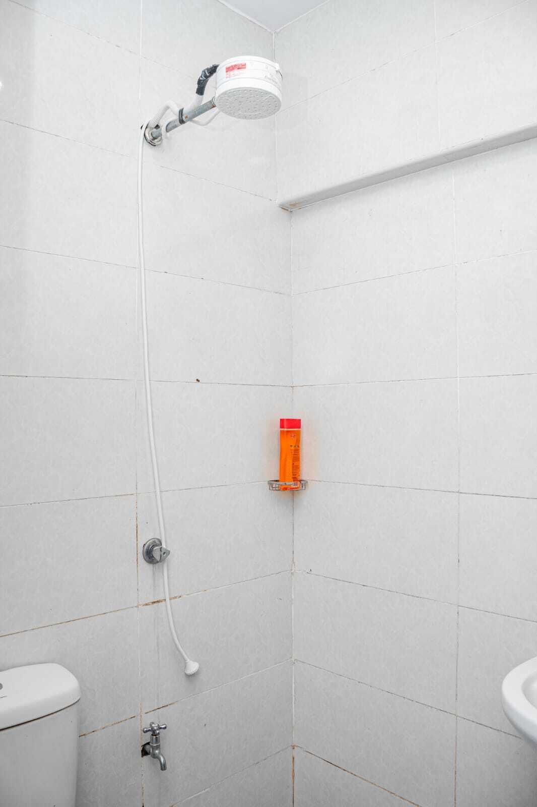 Studio | Bathroom | Slippers