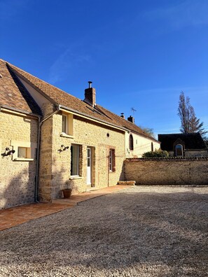 Exterior - Favorite house 1h15 Paris jacuzzi Fontainebleau countryside Moret Sur Loing (Lorrez-le-Bocage-Préaux)