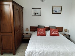 1 quarto, roupa de cama