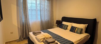 2-bedroom apartment in pleasant Agios Tychonas with AC