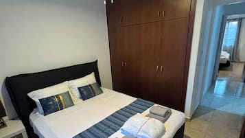 2 bedrooms, iron/ironing board, free WiFi, bed sheets