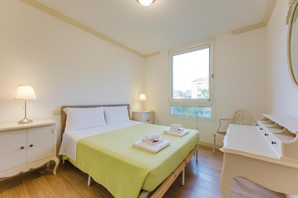 Deluxe Apartment, Courtyard View