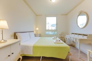 Room - Alberto Flat - in front of the beach  (Lido)