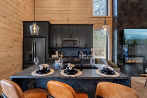 Fridge, microwave, oven, stovetop - Hot Tub w/ Panoramic Views + Indoor Pool (Sevierville)