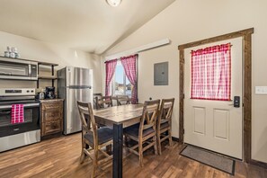 Fridge, microwave, oven, stovetop - 2BR Family Cabin Near Yellowstone (Island Park)