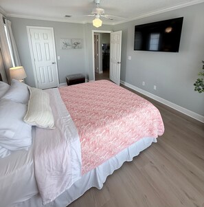 2 slaapkamers, een strijkplank/strijkijzer, wifi, beddengoed