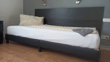 12 Schlafzimmer, WLAN, Bettwäsche