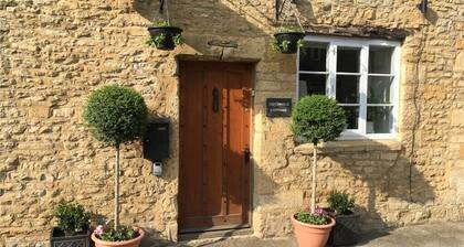 Cotswold Cottage Guest House