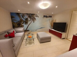 Departamento, 2 habitaciones, balcón, vista al jardín | Sala de estar