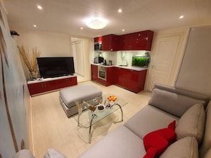 Apartamento, 2 habitaciones, balcón, vistas al jardín | Sala de estar