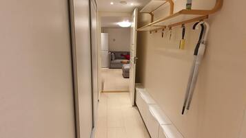 Apartment, 2 Bedrooms, Balcony, Garden View | Interior