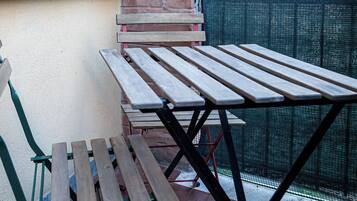 Apartamento clásico, vistas a la ciudad | Restaurante al aire libre