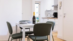 Leilighet – classic, byutsikt | Spiseområde