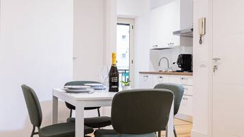 Appart'hĂŽtel Classique, vue ville | Restauration