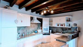 Fridge, microwave, dishwasher