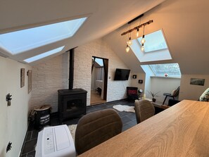Interior - Evian - Cozy Apartment for 2 with WiFi (Évian-les-Bains)