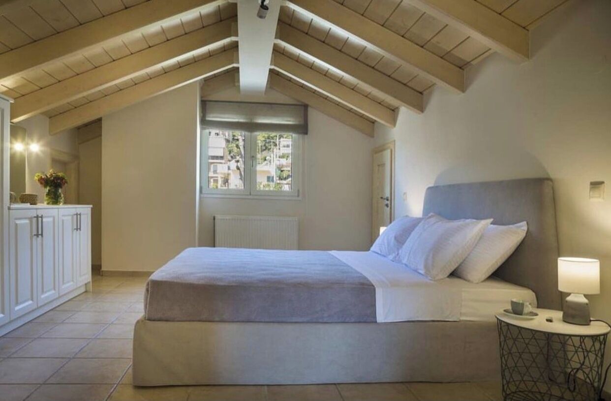 3 chambres, fer et planche à repasser, Wi-Fi, draps fournis