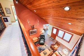 Lobby - Nana's House at the Lake (Joseph)