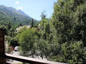 Property grounds - Spacious apartment near slopes - 8 guests (Valloire)