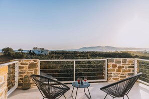 Property grounds - Naxos Cube Villa / Panoramic View Maisonette (Plaka)