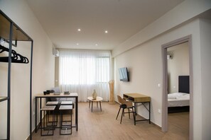 Iron/ironing board, travel cot, free WiFi, bed sheets - Stoa Luxury Apartment (Athina)