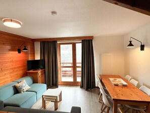 TV - Duplex apartment, parking - 6 guests (Valloire)