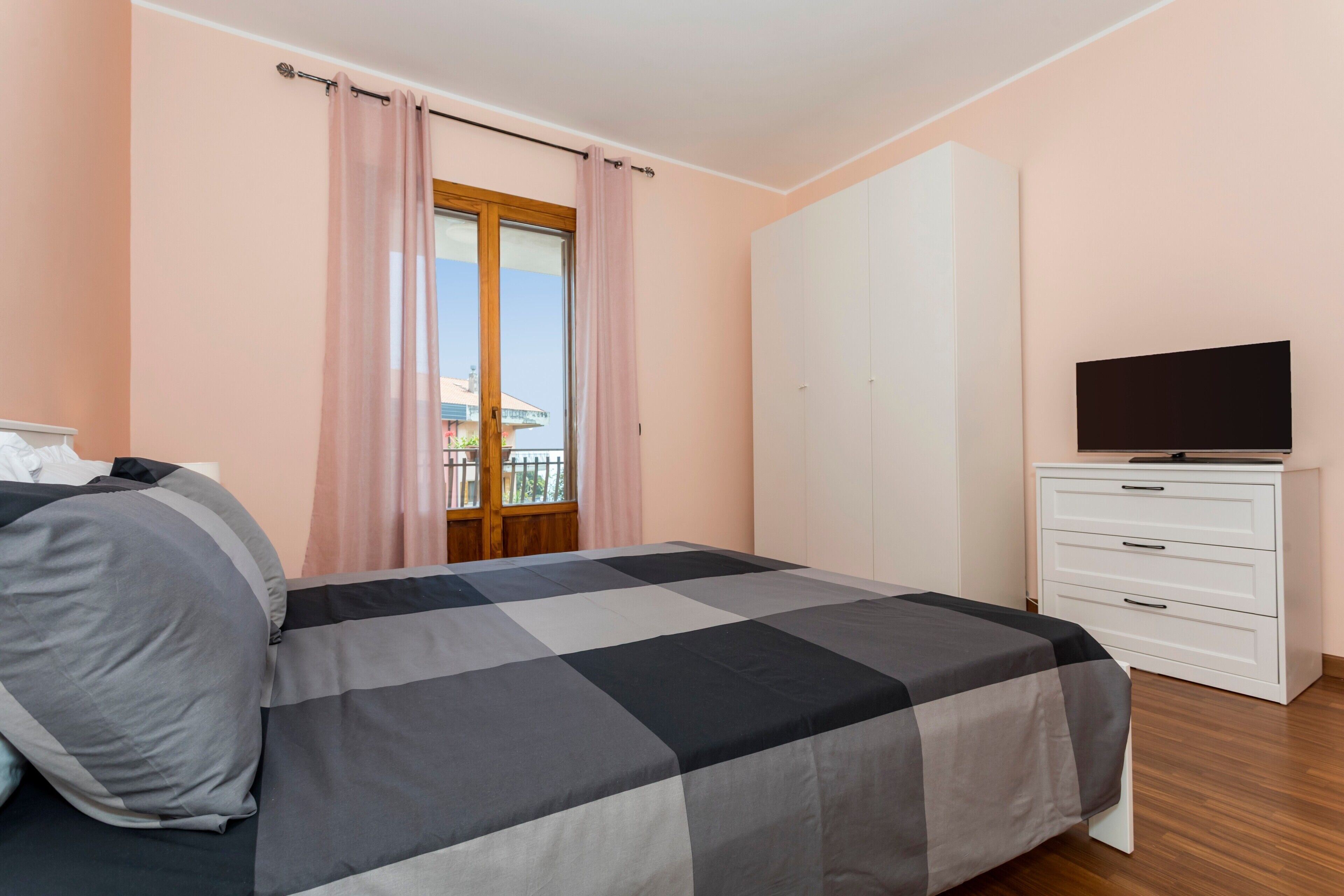 3 Schlafzimmer, Bügeleisen/Bügelbrett, WLAN, Bettwäsche