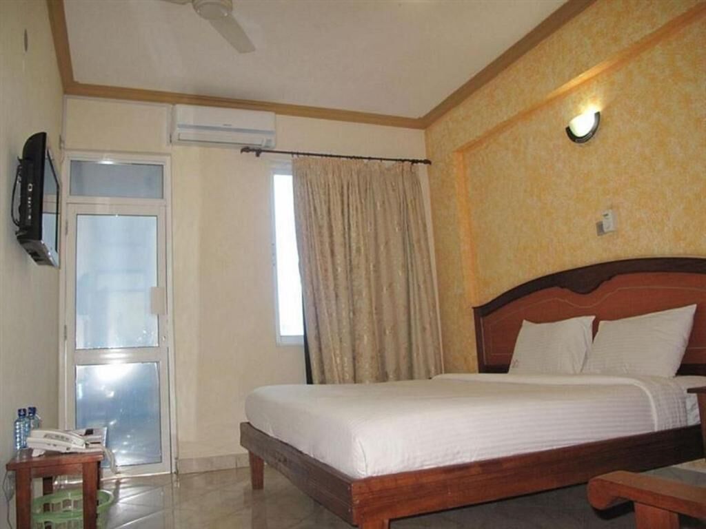 Deluxe Single Room