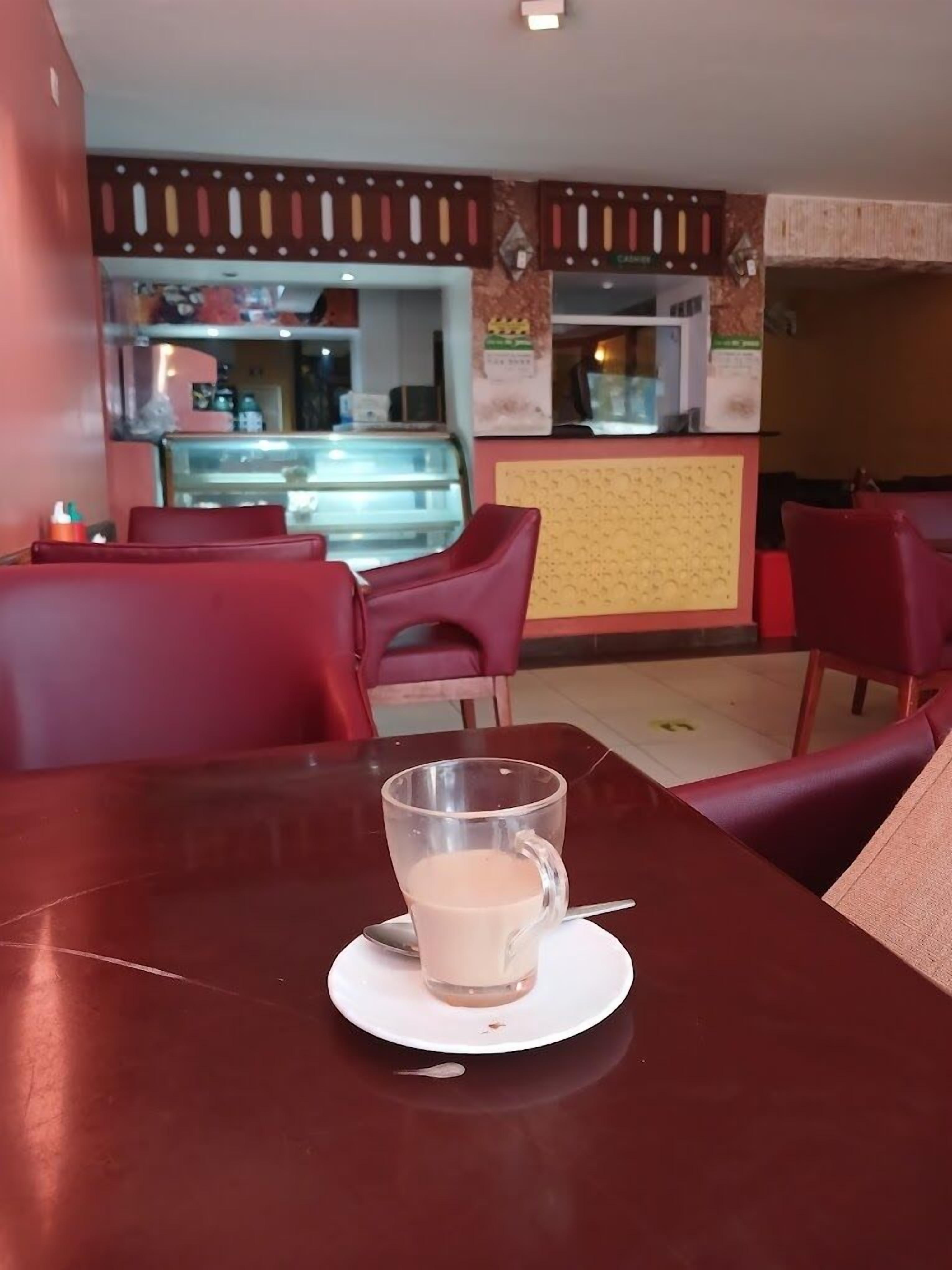 Café da manhã continental grátis todos os dias