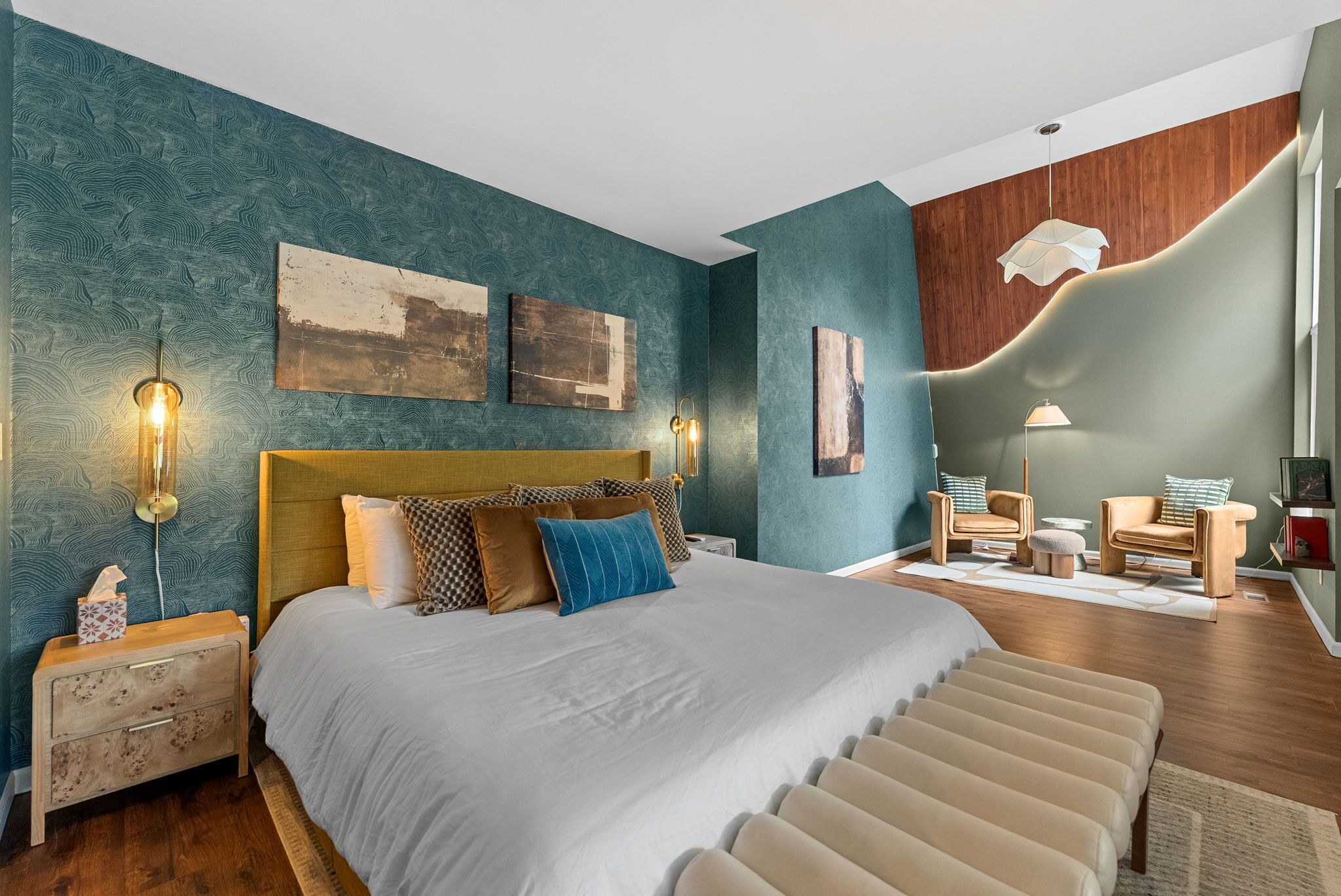 4 bedrooms, iron/ironing board, free WiFi, bed sheets