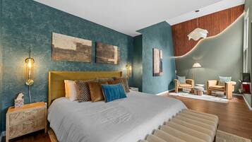 4 bedrooms, iron/ironing board, free WiFi, bed sheets