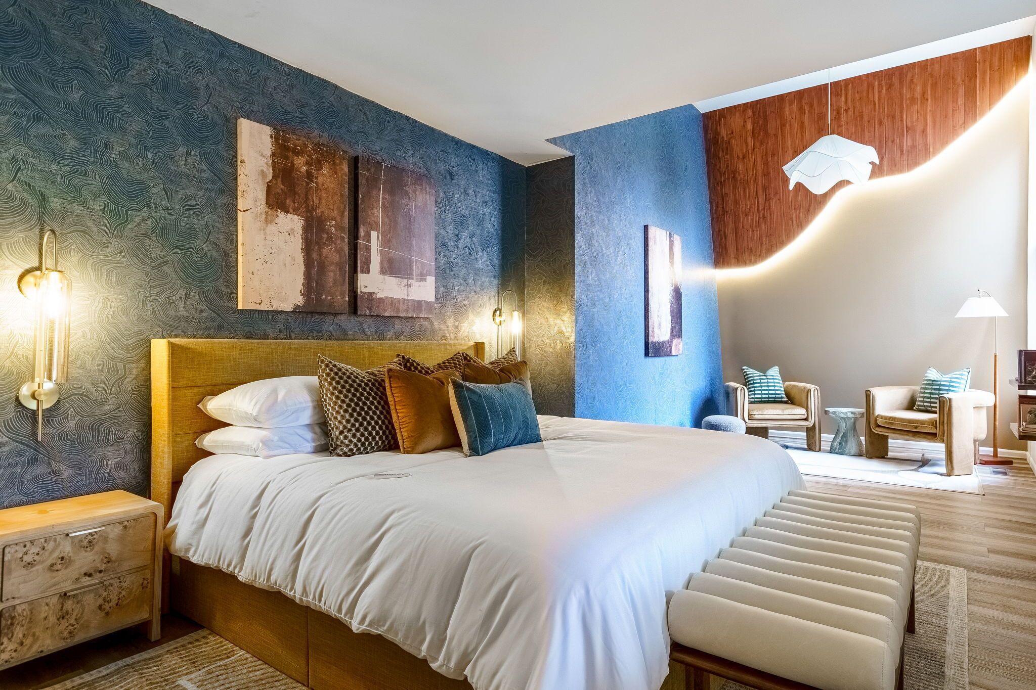 4 bedrooms, iron/ironing board, free WiFi, bed sheets